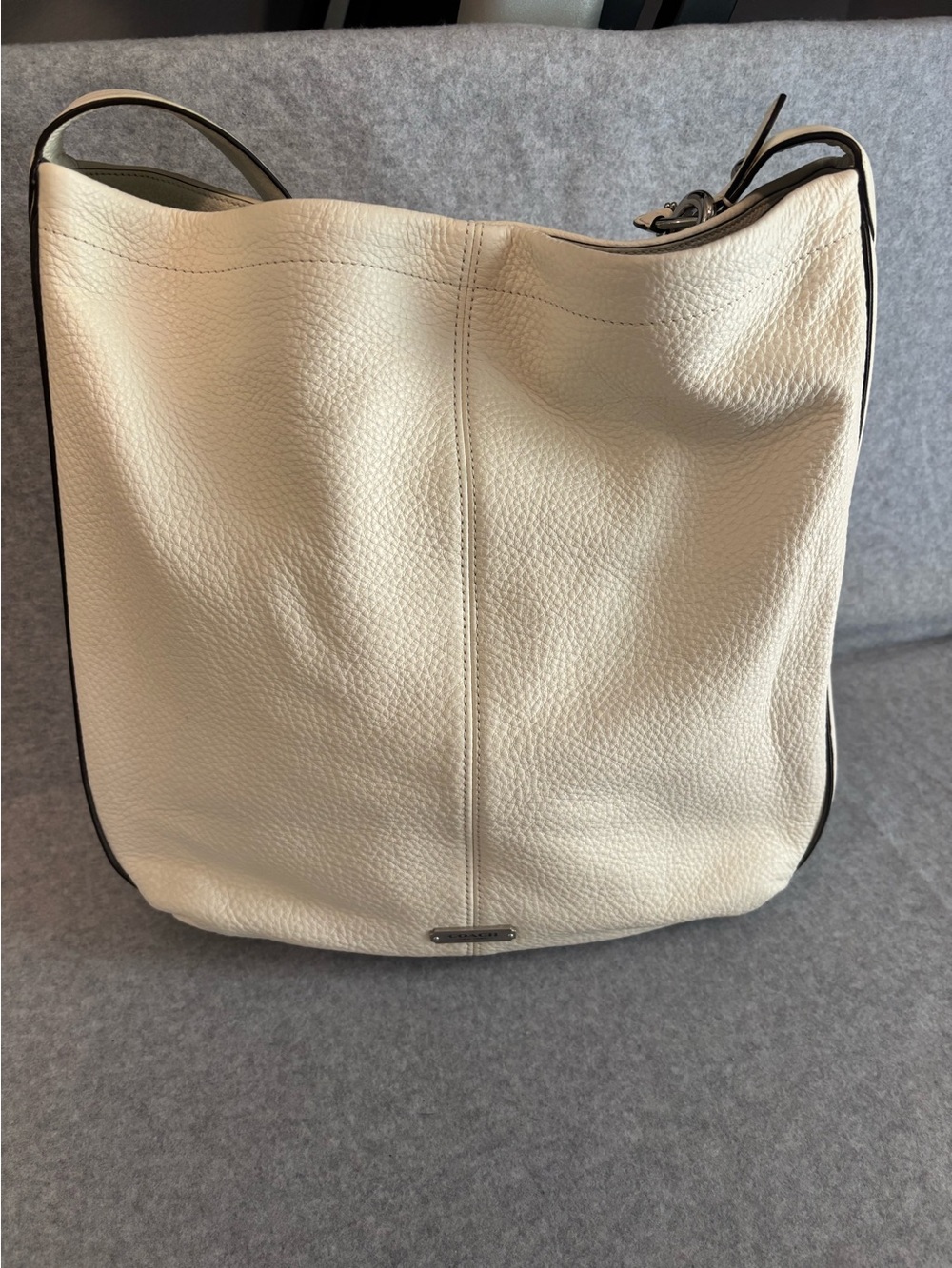 NWT Vintage Coach Retired Ivory "Park Avry Stud Hobo" Purse Handbag D1480-F31128
